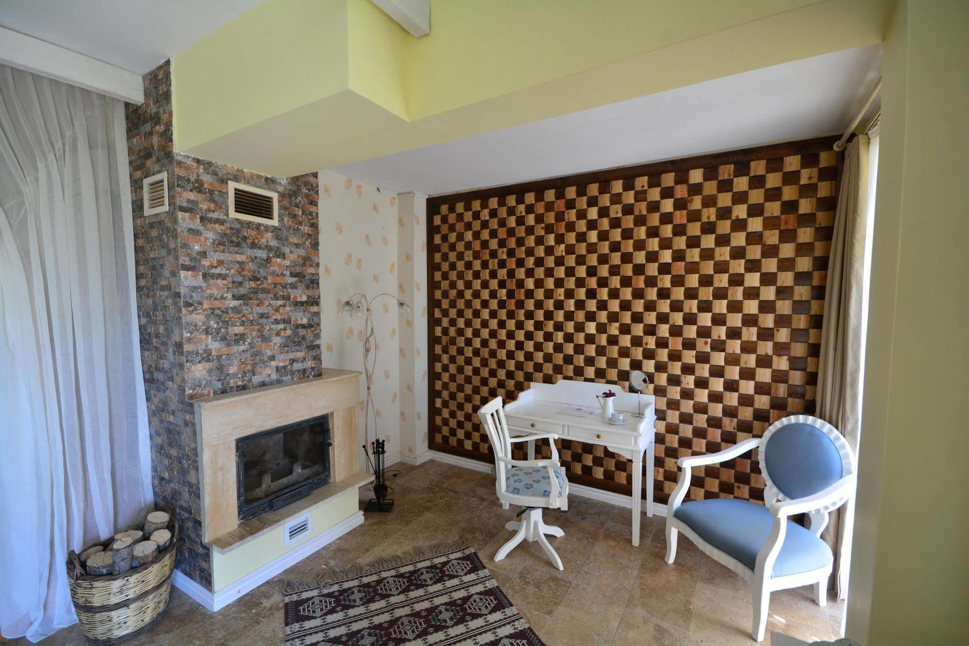 Reis Inn Hotel Kazdaglari Küçükkuyu Exteriör bild