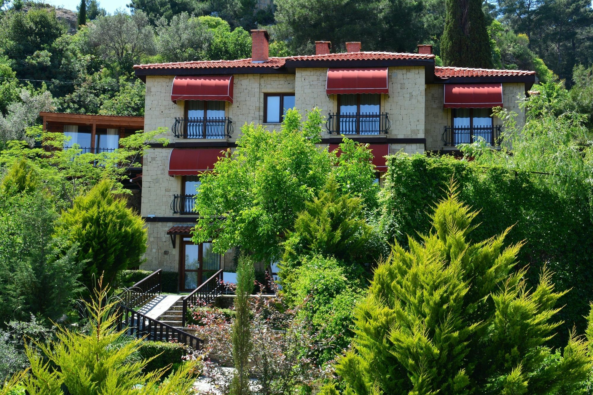 Reis Inn Hotel Kazdaglari Küçükkuyu Exteriör bild